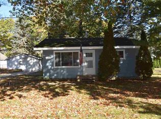 126 Mallard Ave, Houghton Lake, MI 48629