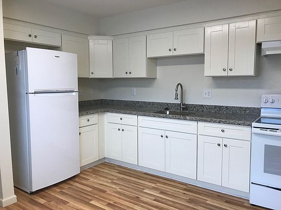 3rd image of 3257 Rockport Ave APT C