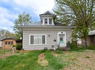 421 S 11th St, Sunnyside, WA