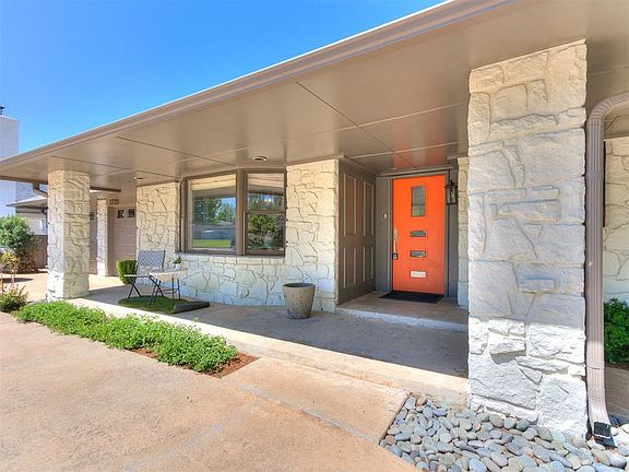 3rd image of 2725 NW 58th St