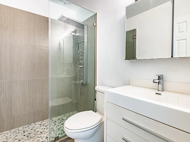 2501 Taylor St #C — Photo 14