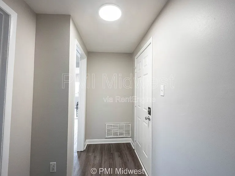 2060 N Delaware St #10 — Photo 2