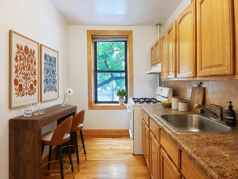 511 W 167th St #2B — Photo 3