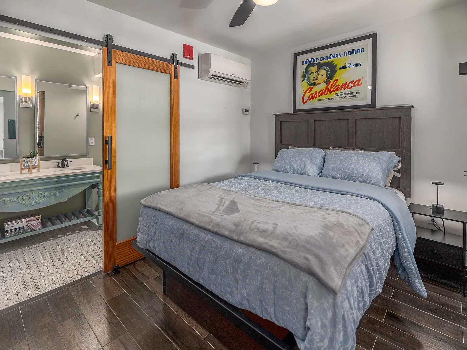 Swan Luxury Studio Apartments — Photo 2