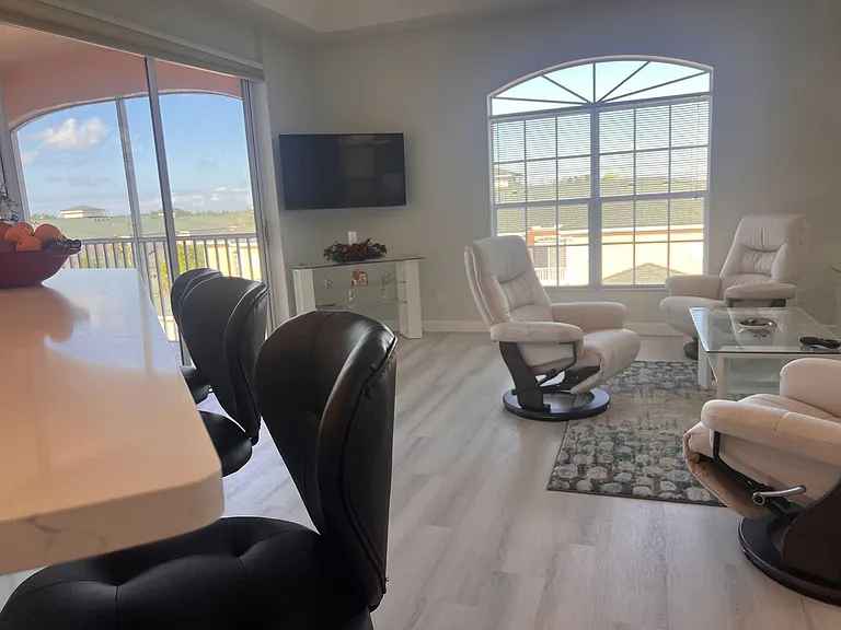 1316 Gondola Park Dr — Photo 4