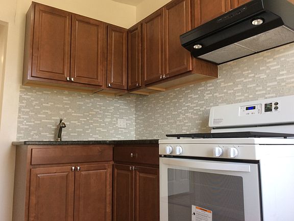 2nd image of 3523 Avenue S