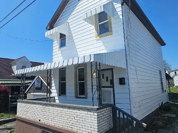 807 Hazlett Ave, Brackenridge, PA 15014