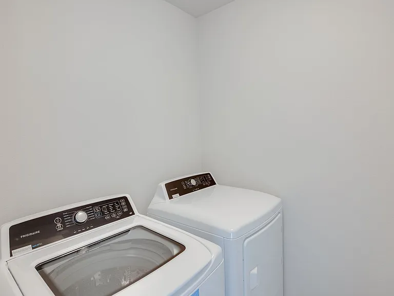 327 S Riggs Spring Ave — Photo 17