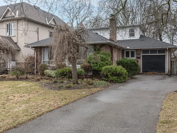 159 Princess Margaret Blvd, Toronto, ON M9B 2Z4