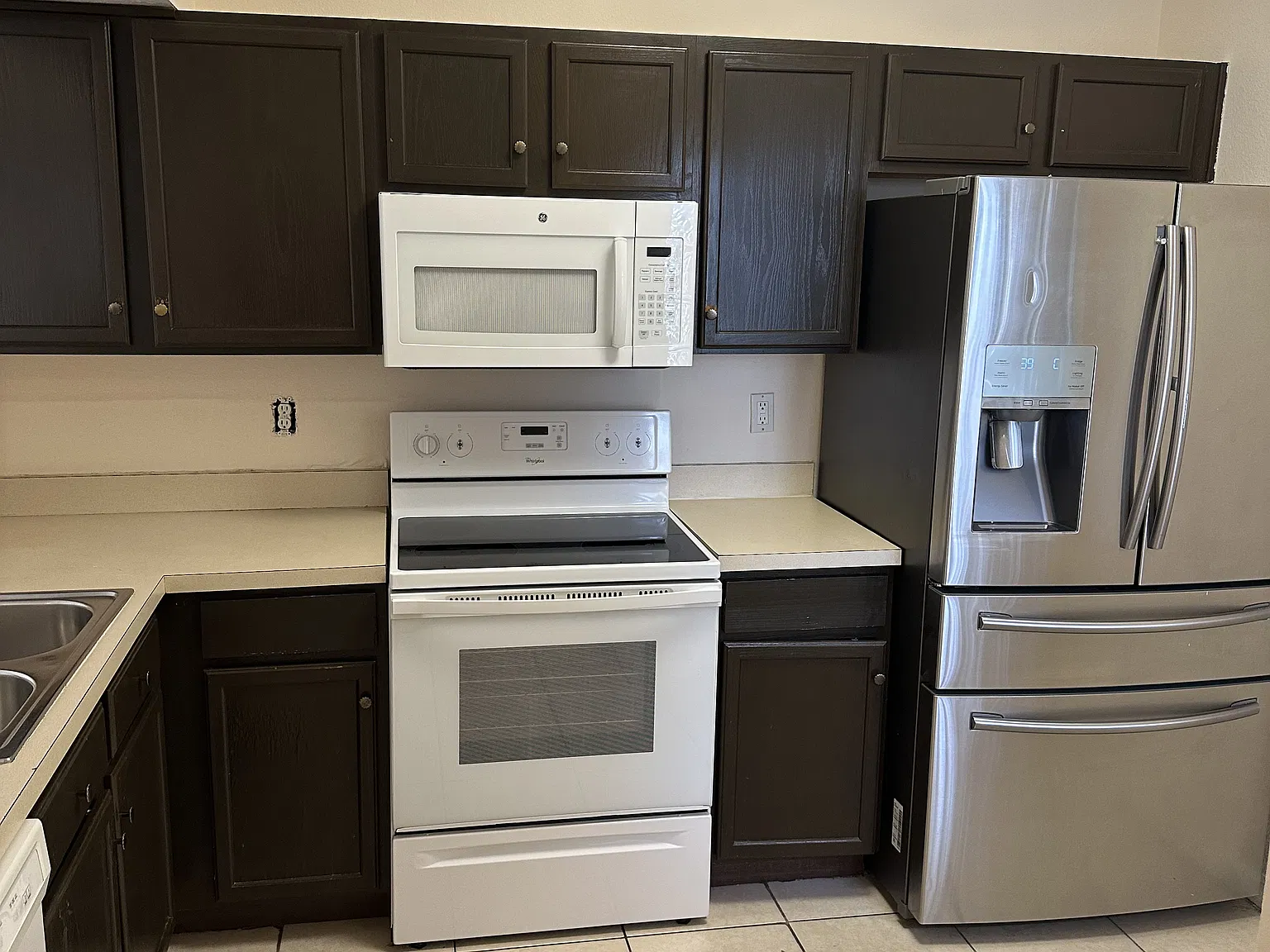 3 bed, 1151 sqft, $1,950 — Photo 3