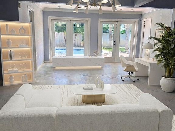 5th image of 3464 Tyringham Drive