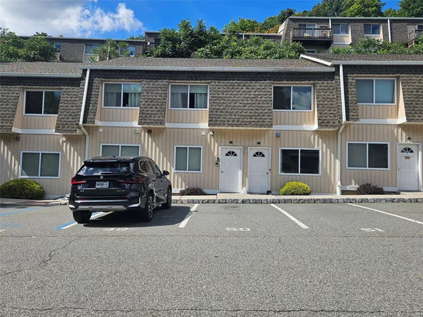 12 Pavilion Rd Unit 5, Suffern, NY 10901