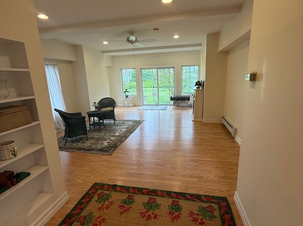 21 Murray Dr