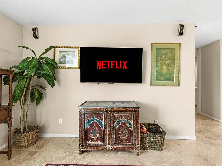 Unit Photo