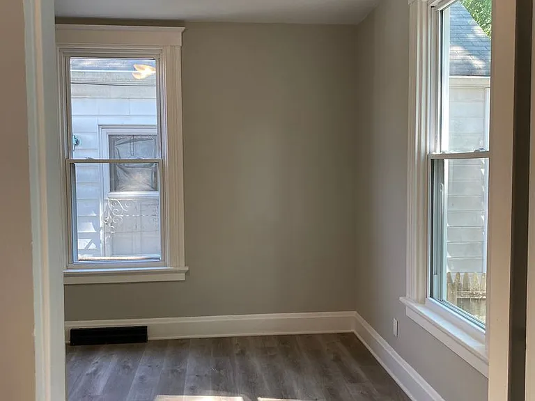 6834 Betts Ave — Photo 6
