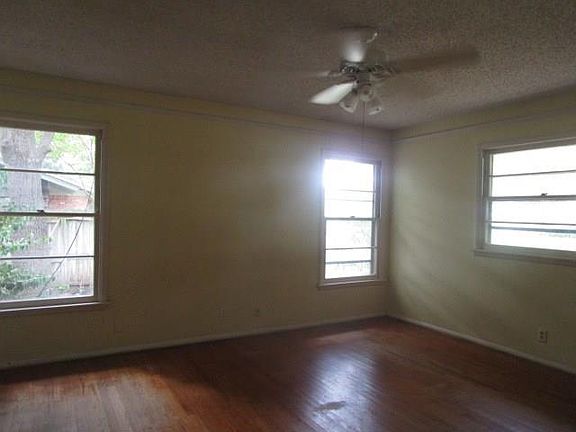 4th image of 3712 Labadie Dr