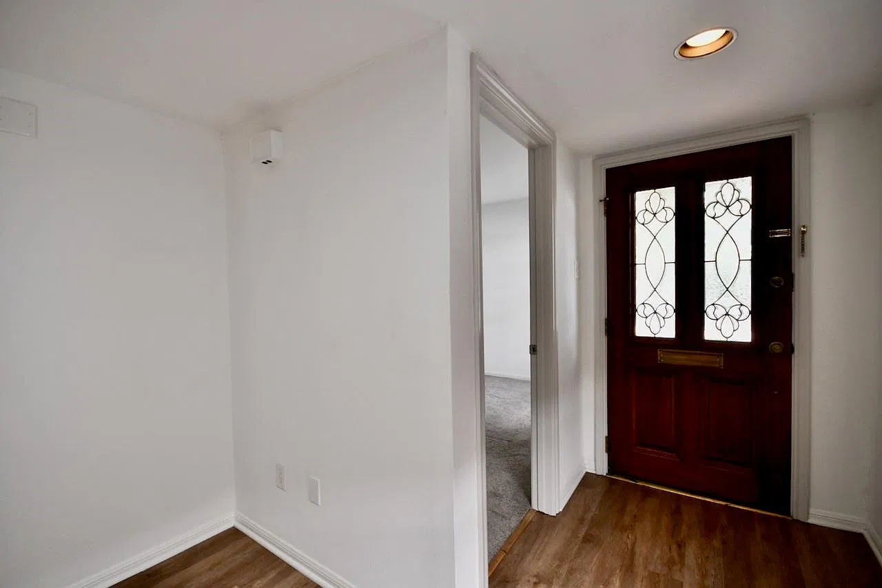 3 bed, 2.0 bath, 1804 sqft, $2,700 — Photo 4