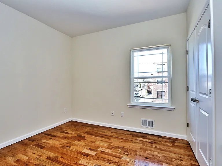 70 Erie St #1 — Photo 14