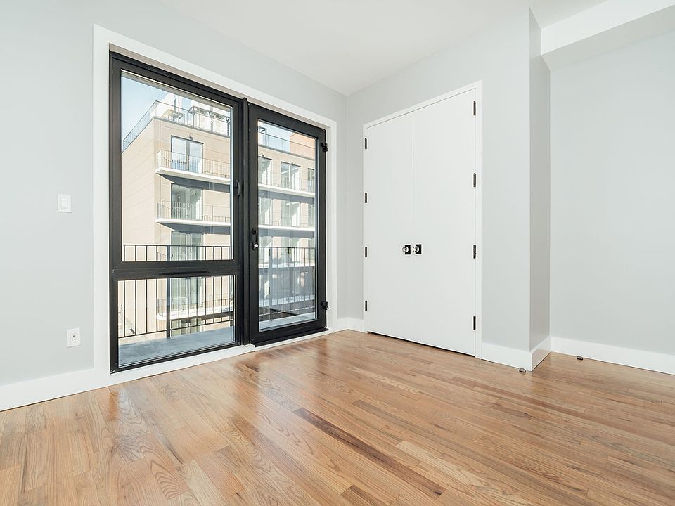 1st image of 115 Stanwix St #230