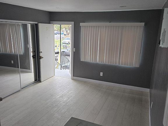 4th image of 1702 Una St #1704