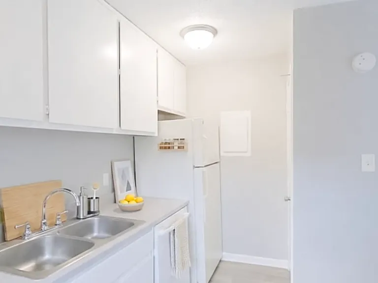 Hampton Hall | Comfort, Convenience, & Community All In One — Photo 214