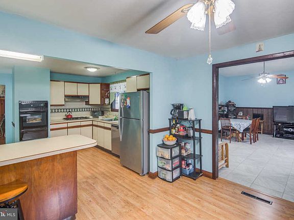 5th image of 294 Justice Dr