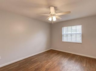 7030 Helmsdale Rd, West Hills, CA 91307