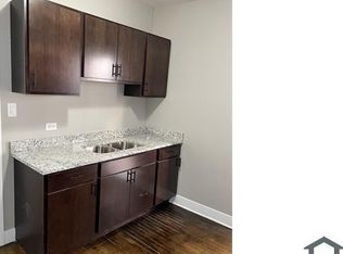 618 E 73rd St #1, Chicago, IL 60619