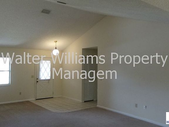 2nd image of 15 Blackfoot Ct