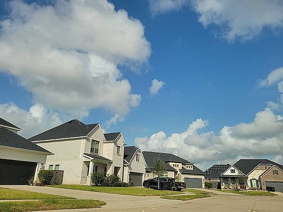 5th image of 28510 Enclave Park Cir