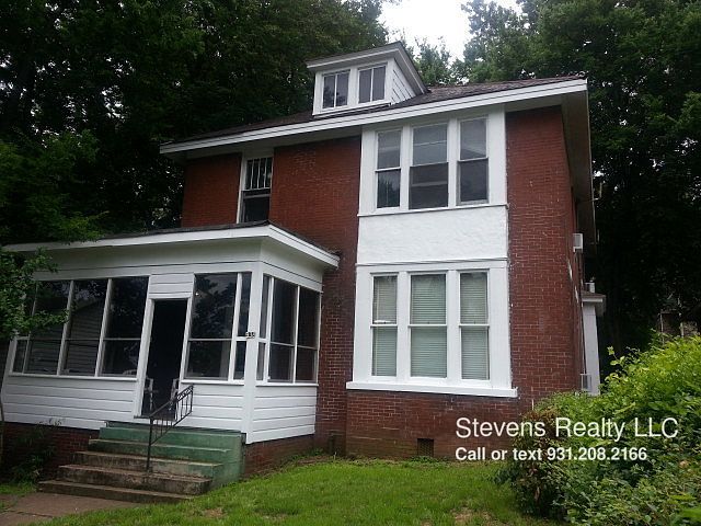 1st image of 938 Fortwood St APT 4