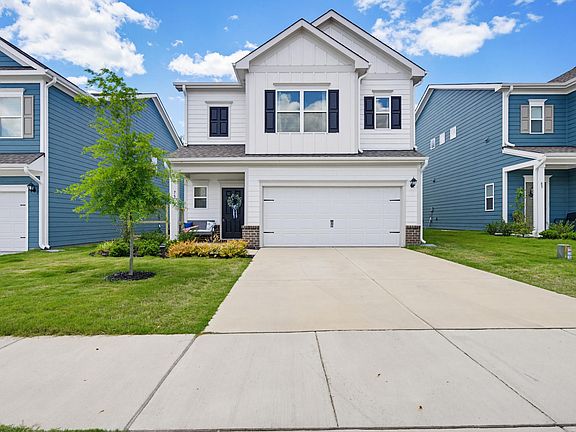 2nd image of 75 Commons Cir