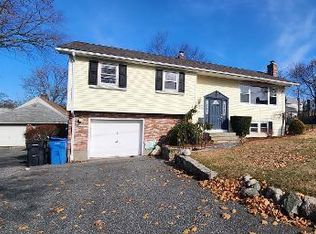 125 Tallman Ave, Cranston, RI 02910