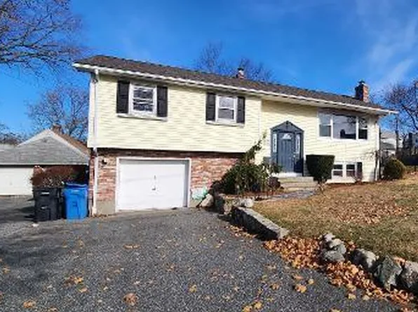 125 Tallman Ave, Cranston, RI 02910
