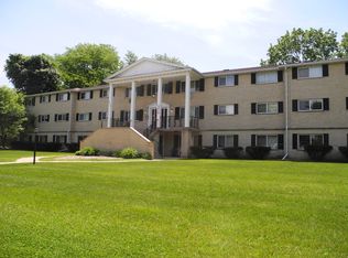 5019 Old Middleton Rd #13, Madison, WI 53705