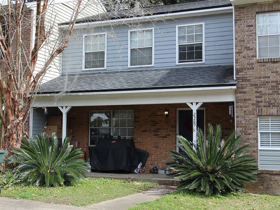 1st image of 2389 Gregory Dr