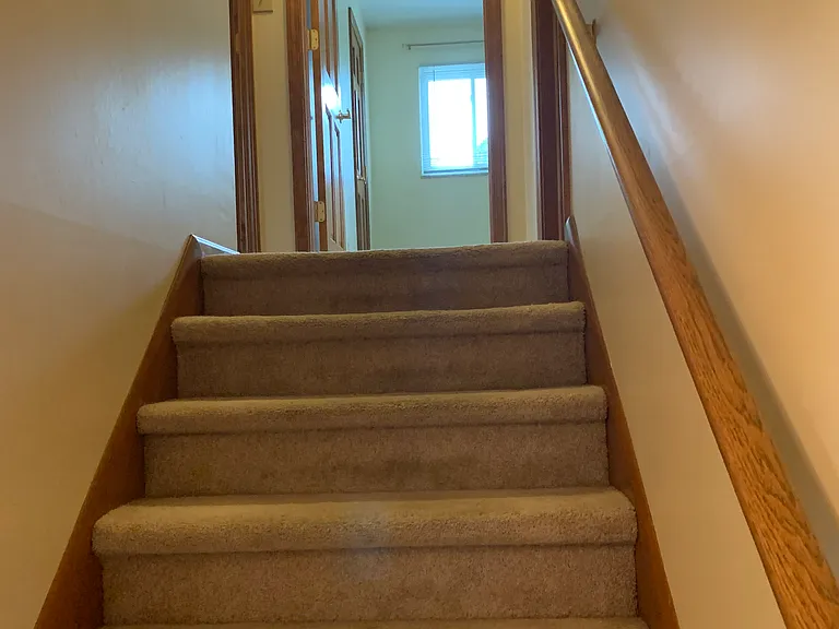 377 Heil Dr — Photo 7