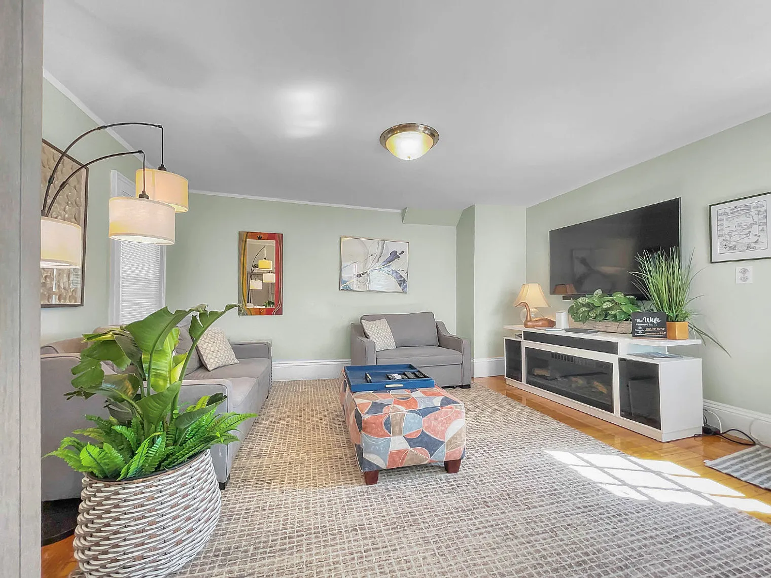1 bed, 1.0 bath, 742 sqft, $3,499 — Photo 1