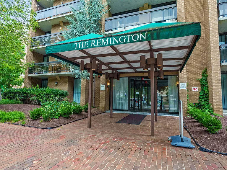 The Remington Apartments — Photo 30