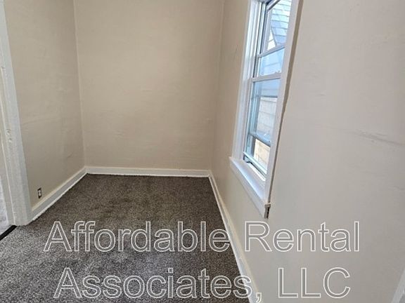 4th image of 1643 S 7th St