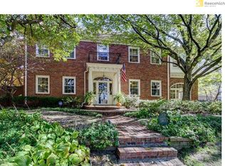 1253 Huntington Rd, Kansas City, MO 64113