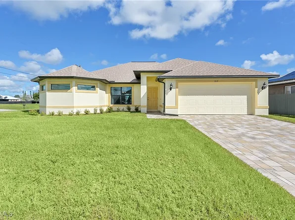 217 NE 20th Terrace Cpe, Coral, FL 33909