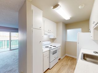 521 Alameda Del Prado APT 327, Novato, CA 94949