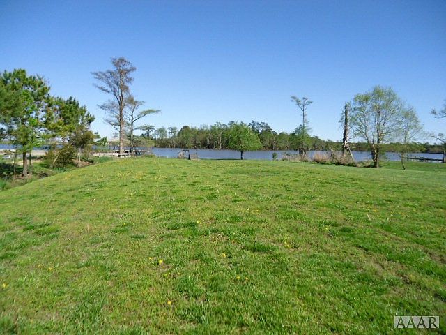 2nd image of 437 Pointe Vista Dr