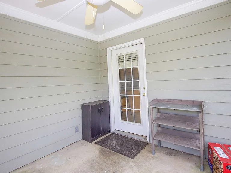 106 Harvest Ln — Photo 3