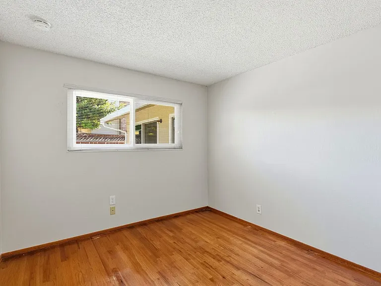 5880 Taormino Ave — Photo 21