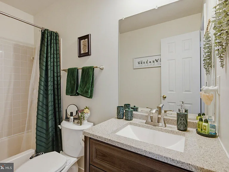 6123 Joust Ln — Photo 22