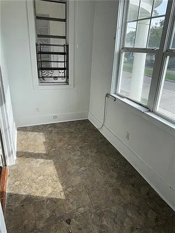 1 bed, 1.0 bath, 600 sqft, $700 — Photo 3