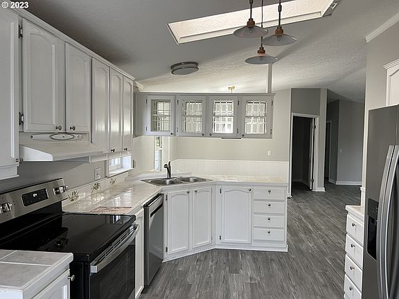 5th image of 1282 3rd St Unit 64