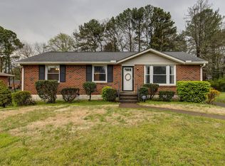 327 Wauford Dr, Nashville, TN 37211